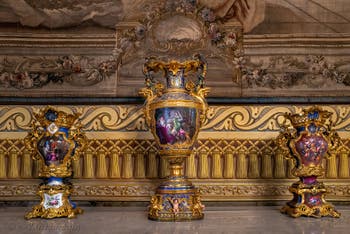 Le Salon d’Hercule ou Salon du Vice-Roi du Palais Royal de Naples en Italie