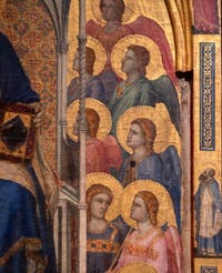 Giotto di Bondone, panneau central au verso du Triptyque Stefaneschi, détail du Christ Bénissant ou Christ en Majesté, à la Pinacothèque du Musée du Vatican à Rome