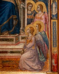 Giotto di Bondone, panneau central au verso du Triptyque Stefaneschi, détail du Christ Bénissant ou Christ en Majesté, à la Pinacothèque du Musée du Vatican à Rome
