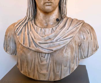 Buste d'Aphrodite Sosandra au musée archéologique de Venise en Italie