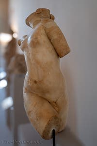 Hermaphrodite luttant avec un satyre au musée archéologique de Venise en Italie