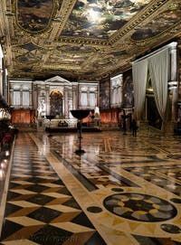 La salle du Chapitre de la Scuola Grande San Rocco à Venise