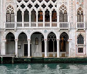 La dentelle de Pierre de la Ca' d'Oro sur le Grand Canal à Venise