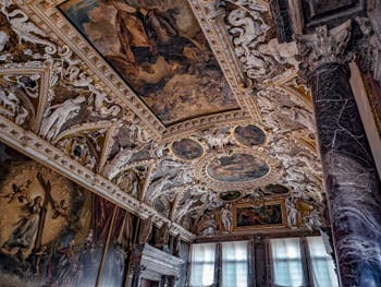 Salle des Quatre Portes du Palais des Doges à Venise