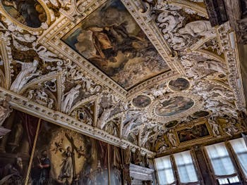 Salle des Quatre Portes du Palais des Doges à Venise