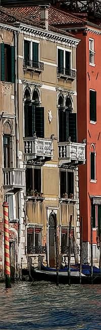 La façade du Palais Pisani sur le Grand Canal à Venise