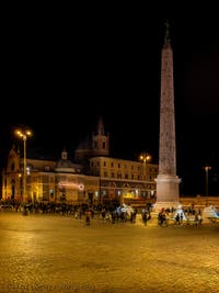 La Piazza del Popolo, la place du peuple et son obélisque à Rome en Italie