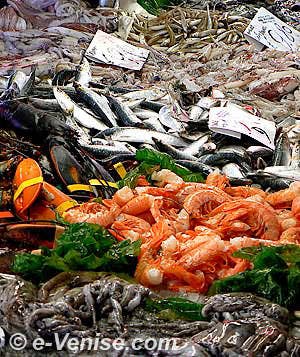 Etal de poisson au marché du Rialto