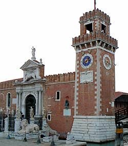 Eingang zum Arsenal von Venedig