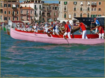 Regata Storica à Venise : Course de Gondoles à 4 rameurs