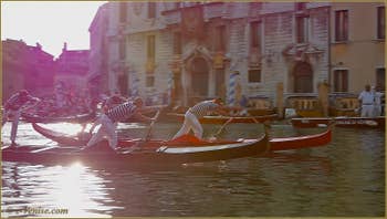 Regata Storica de Venise, la course des Gondolini