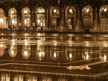 Le Café Florian, place Saint-Marc à Venise.