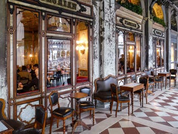 Le Café Florian, place Saint-Marc à Venise.