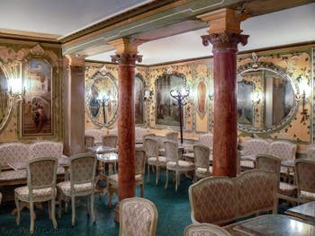 Le Café Quadri, place Saint-Marc à Venise.