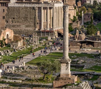 
La Colonne Foca sur le Forum Romain à Rome en Italie