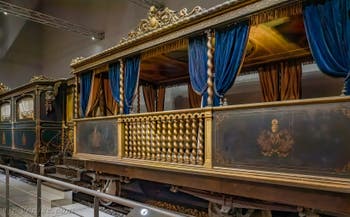 Le train du pape Pie IX au musée Centrale Montemartini à Rome en Italie