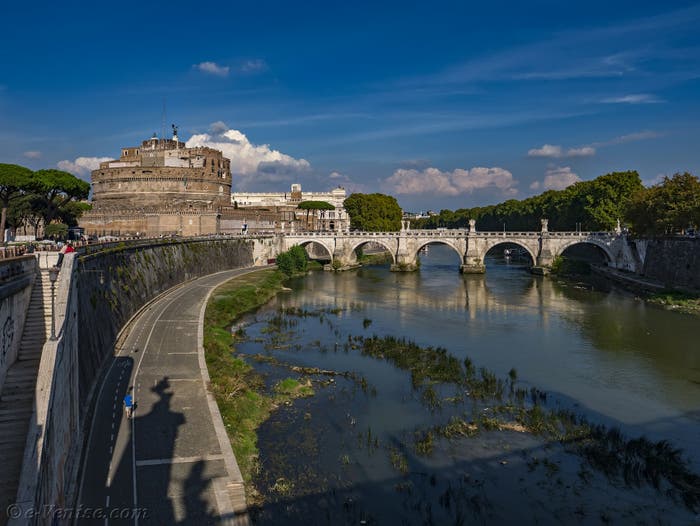 Le Château SaintAnge, le Castel Sant' Angelo Rome Italie