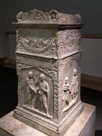 Stèle funéraire de la collection des épigraphes du musée des Thermes de Dioclétien à Rome en Italie