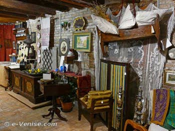 Antiques in Venice