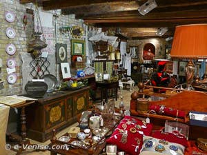 Les Antichités à Venise