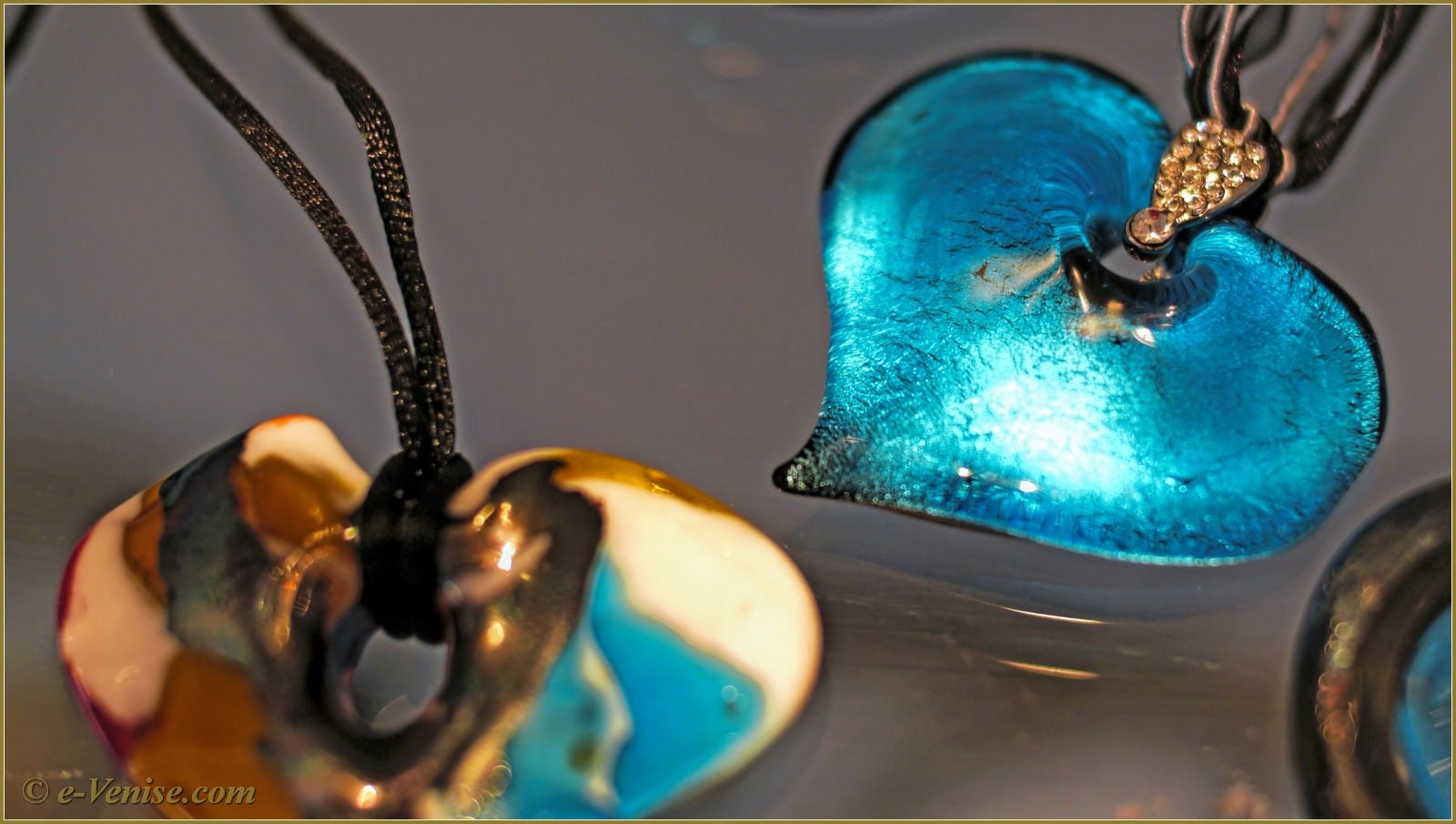 MURANO OPALINE FERRO ハイエナメル ハンドペイント 宝石箱 Alessandra Paodan Murano Glass Jewellery Rings Venice Italy