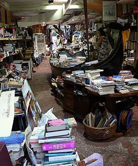 Libraire Acqua Alta : Gondoles et Barques !