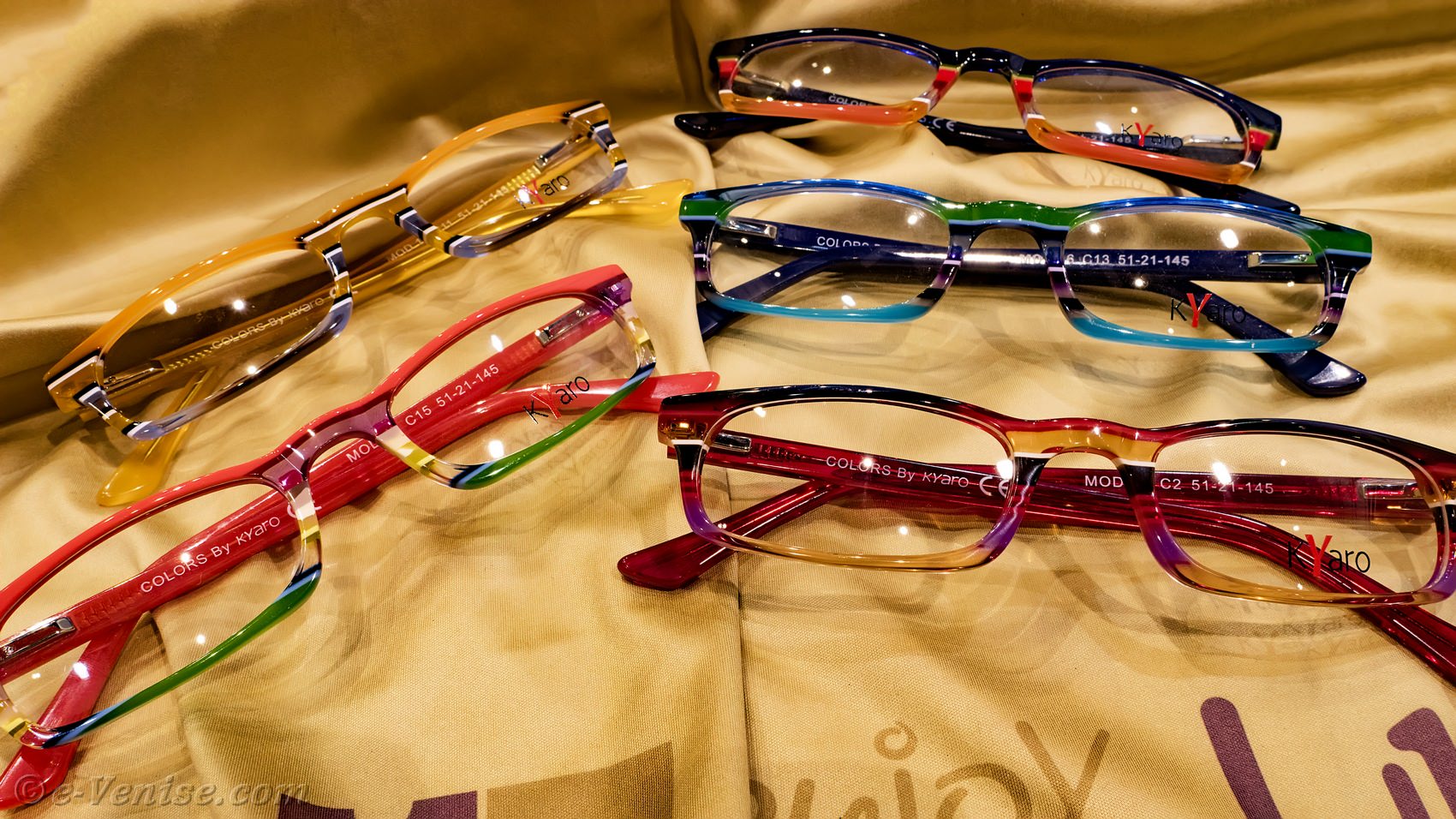 lunette de vue colorée