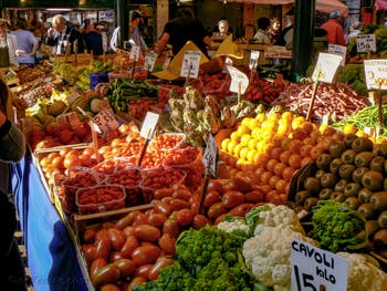 Le Marché du Rialto à Venise, l'Erberia des fruits et légumes