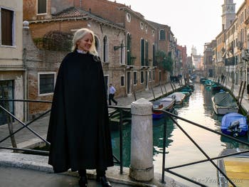 Daniela in Venice with her Tabarro from Zara